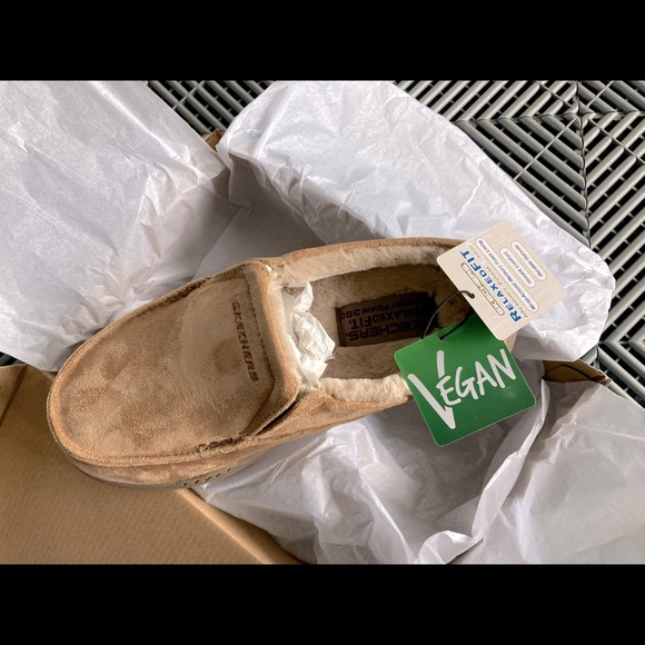 NWT Skechers men’s Expected X-Verson relaxed fit house slippers - Picture 2 of 8